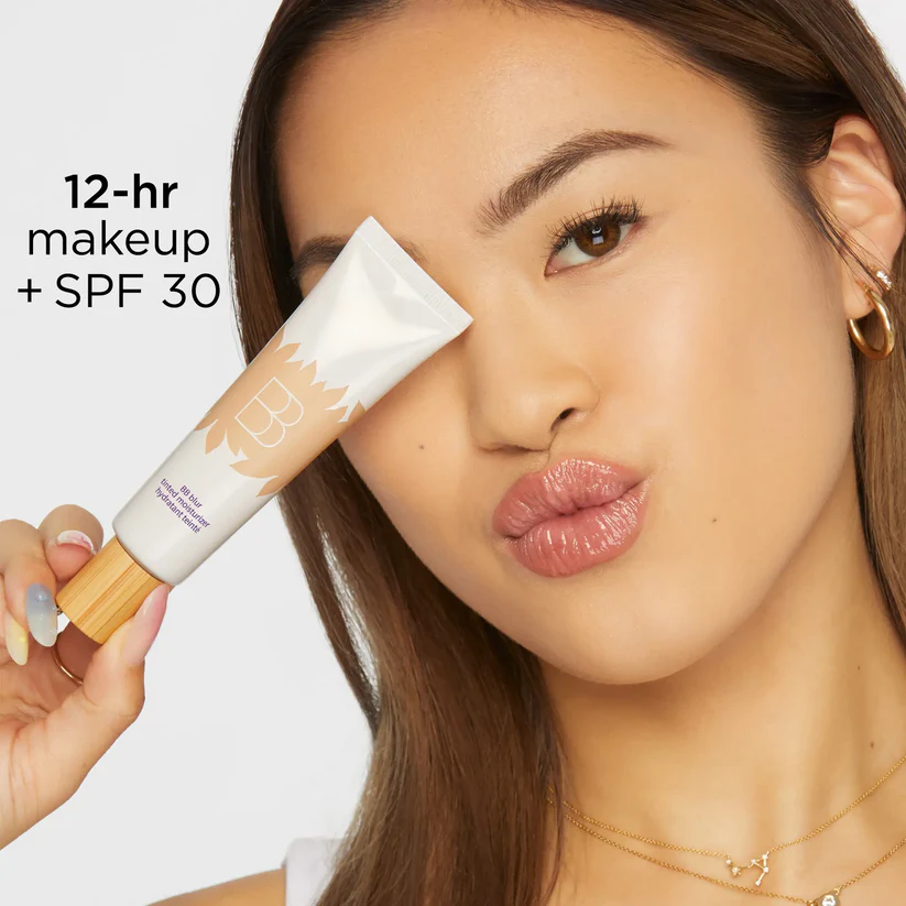 🎉Buy one get two free! Last five hours!⏰️blur tinted moisturizer SPF 30 - instantly brightens, hydrates & smooths your skin✨